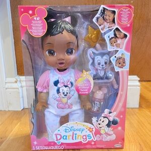Disney Darlings Deluxe Feature Doll: Minnie - Dark Brown Hair/Brown Eyes